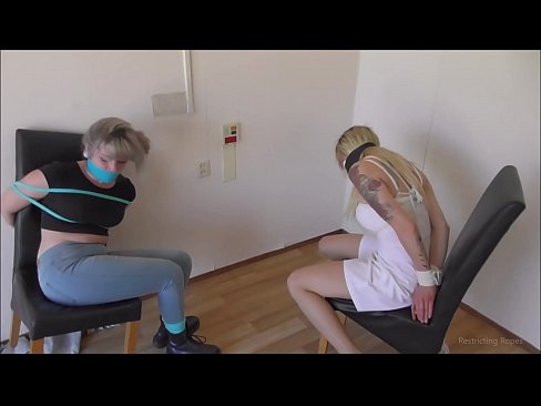 ❤️ Avhengig / bundet opp og kneblet / jente i nød Jævla video  på porno no.pornobot.ru ❌