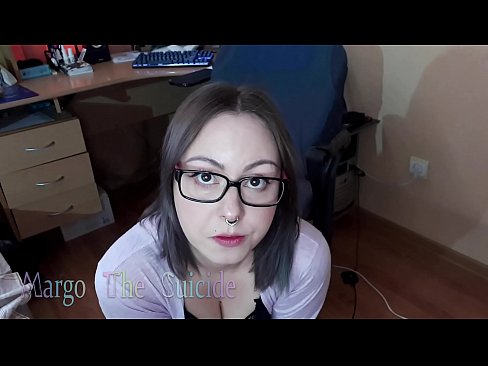 ❤️ Sexy jente med briller suger dildo dypt på kamera Jævla video på porno no.pornobot.ru ❌
