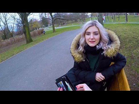❤️ Svelger en fremmeds varme sperm for penger - blowjob i parken av Eva Elfie Jævla video på porno no.pornobot.ru ❌